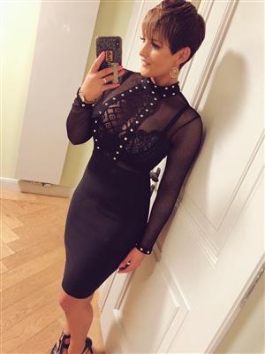 adult date link I am looking for a dude who is open AND honest, outgoing AND independent.
